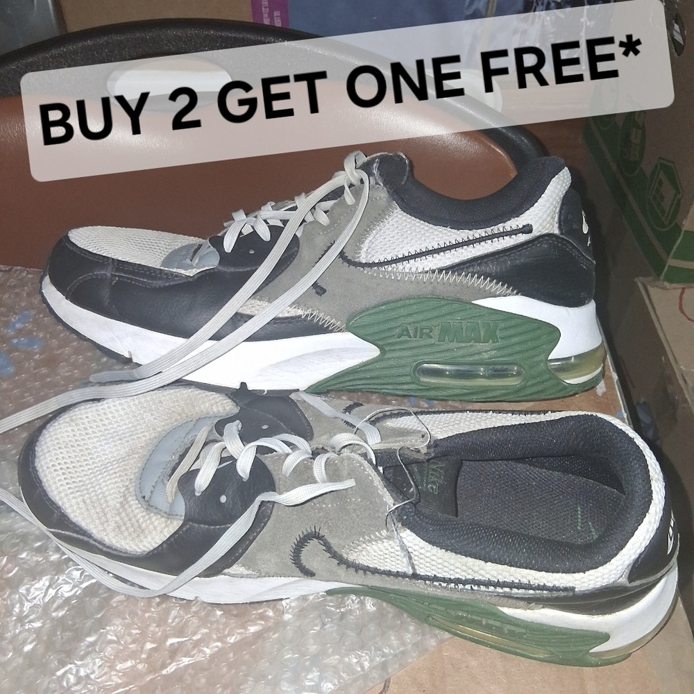 BUY 2 GET ONE FREE* Nike Men’s Black White Green Air Max Sneakers Size 11.5m